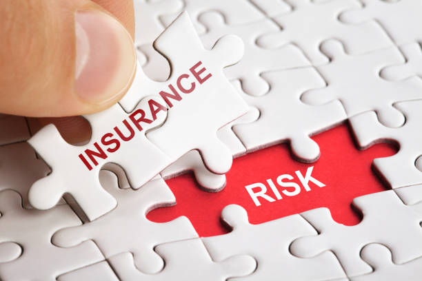Insurance - where does the risk fall after signing a contract?