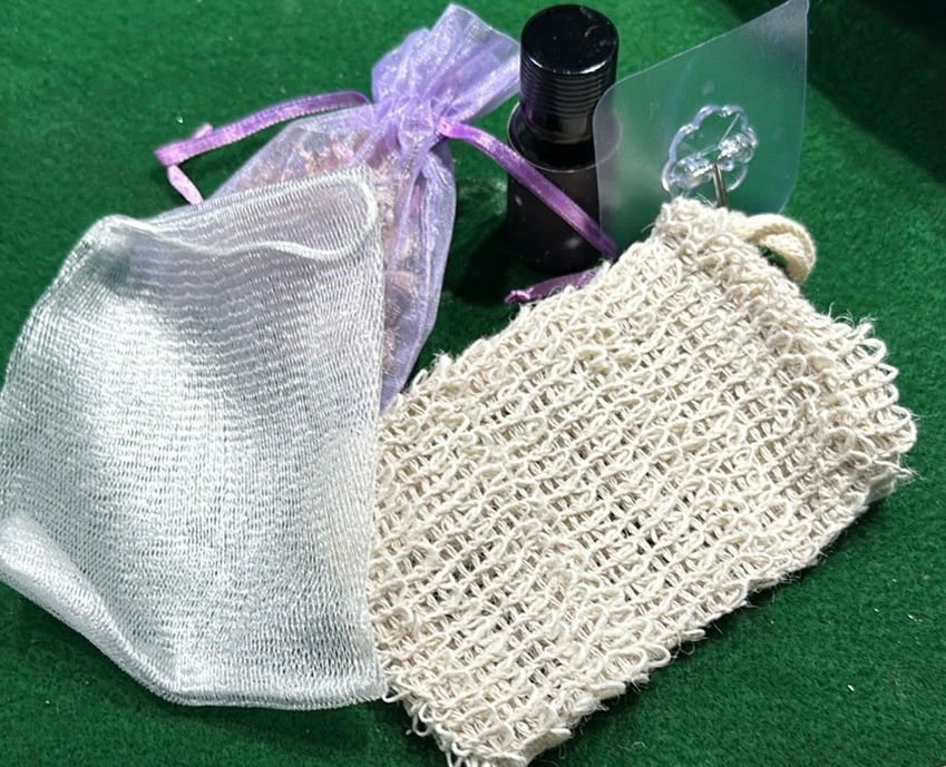 Thumbnail: Free Falling Personal Care Kit Clean Cotton, Rain & Ozonic