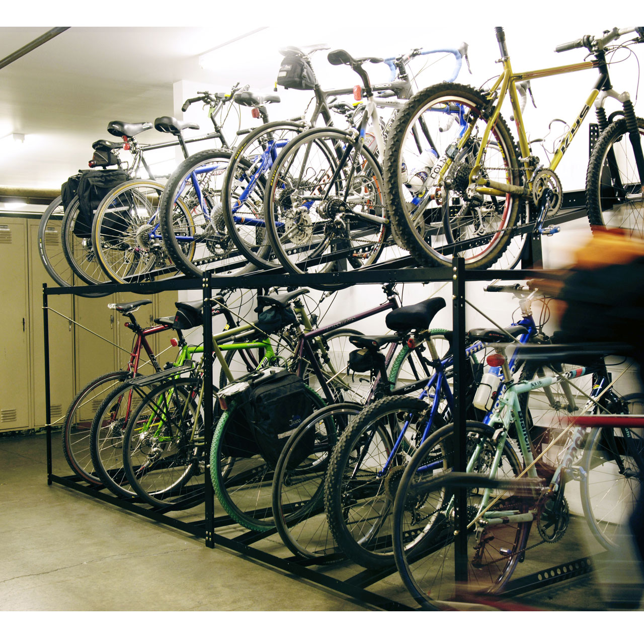 Halt Equipment Stretch Rack