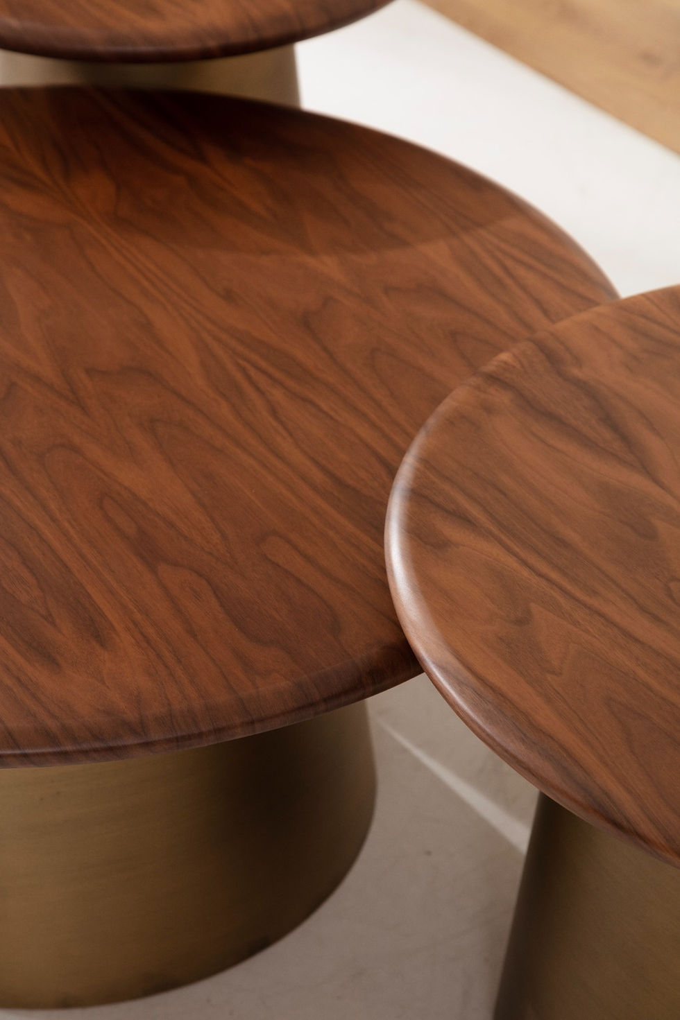 Miniaturbild: Designer Couchtisch gold