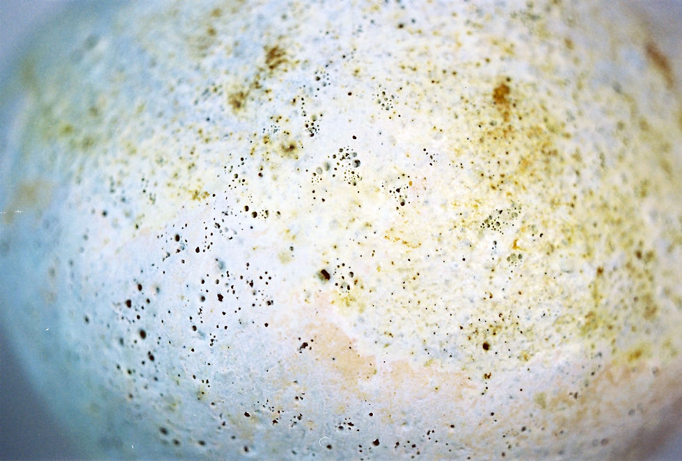 Bell Amphora (Flesh Ti02) detail