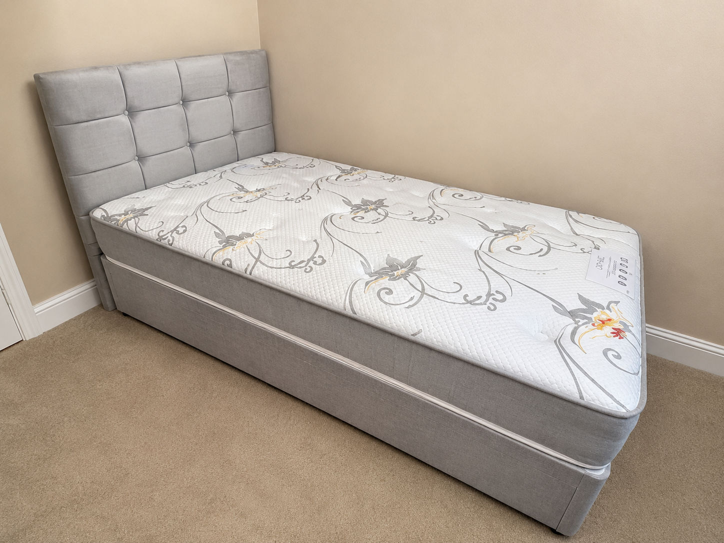LYON ORTHO MEMORY MATTRESS WITH DIVAN BASE WITH 2 DRWS AND ARIES HB - SINGLE