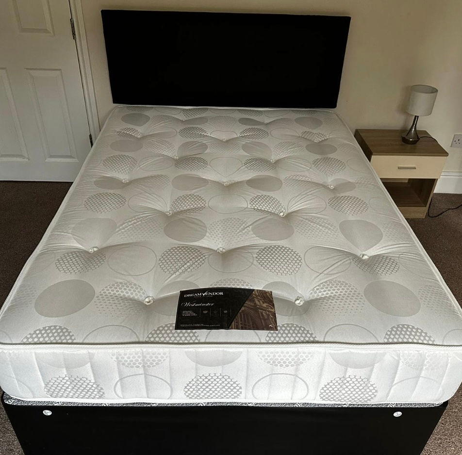 Thumbnail: WESTMINSTER FIRM ORTHOPAEDIC MATTRESS WITH DIVAN BASE AND 20 INCH HB S/KING