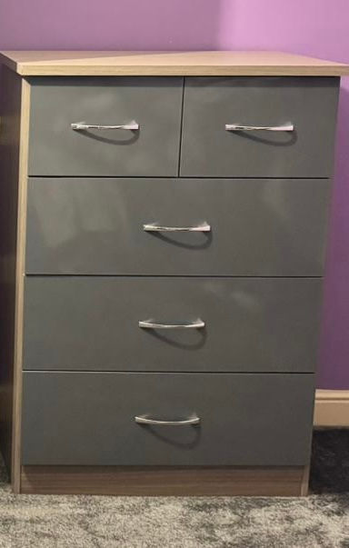 Thumbnail: NEVADA 3 + 2 CHEST IN GREY GLOSS/ LIGHT OAK EFFECT