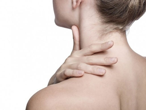 胸鎖乳突筋をほぐして肩こり解消!