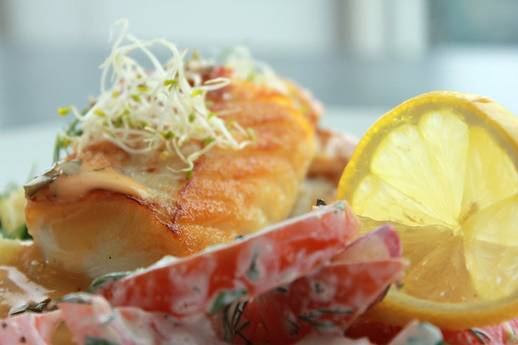 Ferskur fiskur í hádeginu alla daga - SKÝ Resturant í Reykjavík