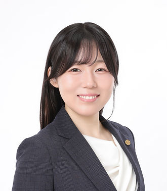 行政書士 岡瑛美.jpeg