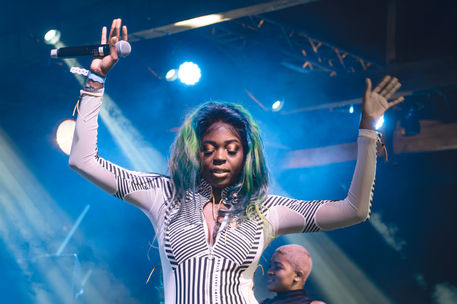 kah-lo bbc introducing-23.JPG