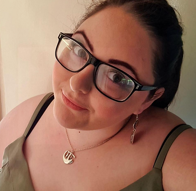 Eve is a post-graduate at the University of Glasgow studying her masters degree in Brain Sciences. Through her work with IYNA, she hopes to help as many budding-neuroscientists as possible to enter the field and find the same passion that she has through her own studies. Her specific roles include developing the IYNA’s Youth Neuroscience Summer Program (2023), judging essay writing competitions, and being a Teaching Assistant in the 2022 Summer Course. In her spare time, Eve enjoys reading, diamond painting, watching movies and playing with her pet rats and hedgehog.