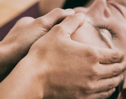 Head Massage_edited_edited.jpg