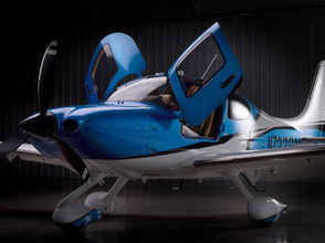 Cirrus SR Series G7+ Featuring Safe Return Emergency Autoland