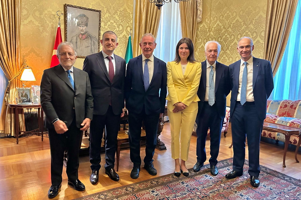 The signing ceremony was attended, together with the Minister of Enterprises and Made in Italy Adolfo Urso, by Baykar CEO, Haluk Bayraktar; and the Extraordinary Commissioners of Piaggio Aerospace, Carmelo Cosentino, Vincenzo Nicastro, and Gianpaolo Davide Rossetti.