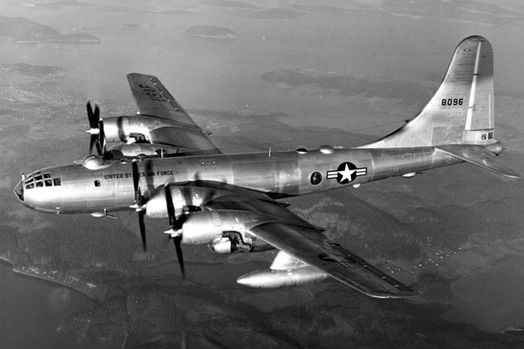 Lucky Lady II and the Flight That Shrunk the World