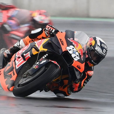 ¡Categórico triunfo de OLIVEIRA en Tailandia!
