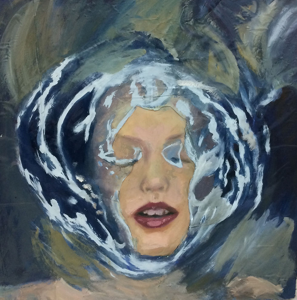 Chica dentro del agua