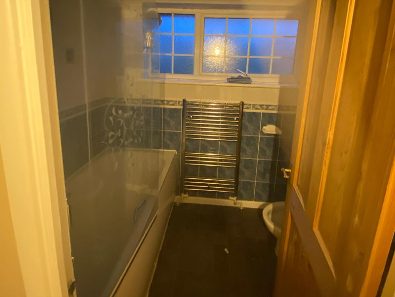 Bathrooms photo 21