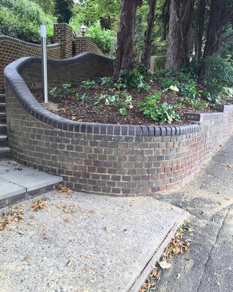 Plastering, Tiling & Brickwork photo 18