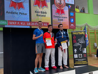 Петар Анђелић вицешампион Ђачке олимпијаде у каратеу