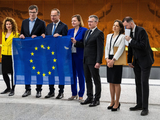 Пештански плави метро поново саобраћа