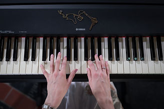 Yamaha Piano & Louise Campion's hands