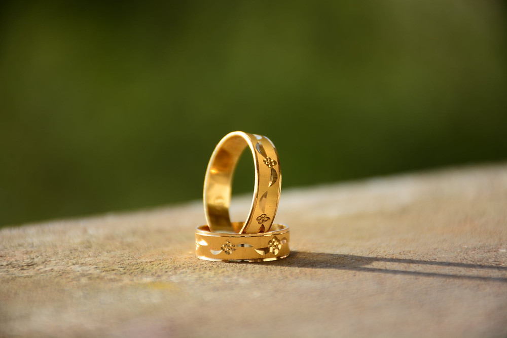 Does Gold Jewelry Tarnish? How To Remove Gold Tarnish