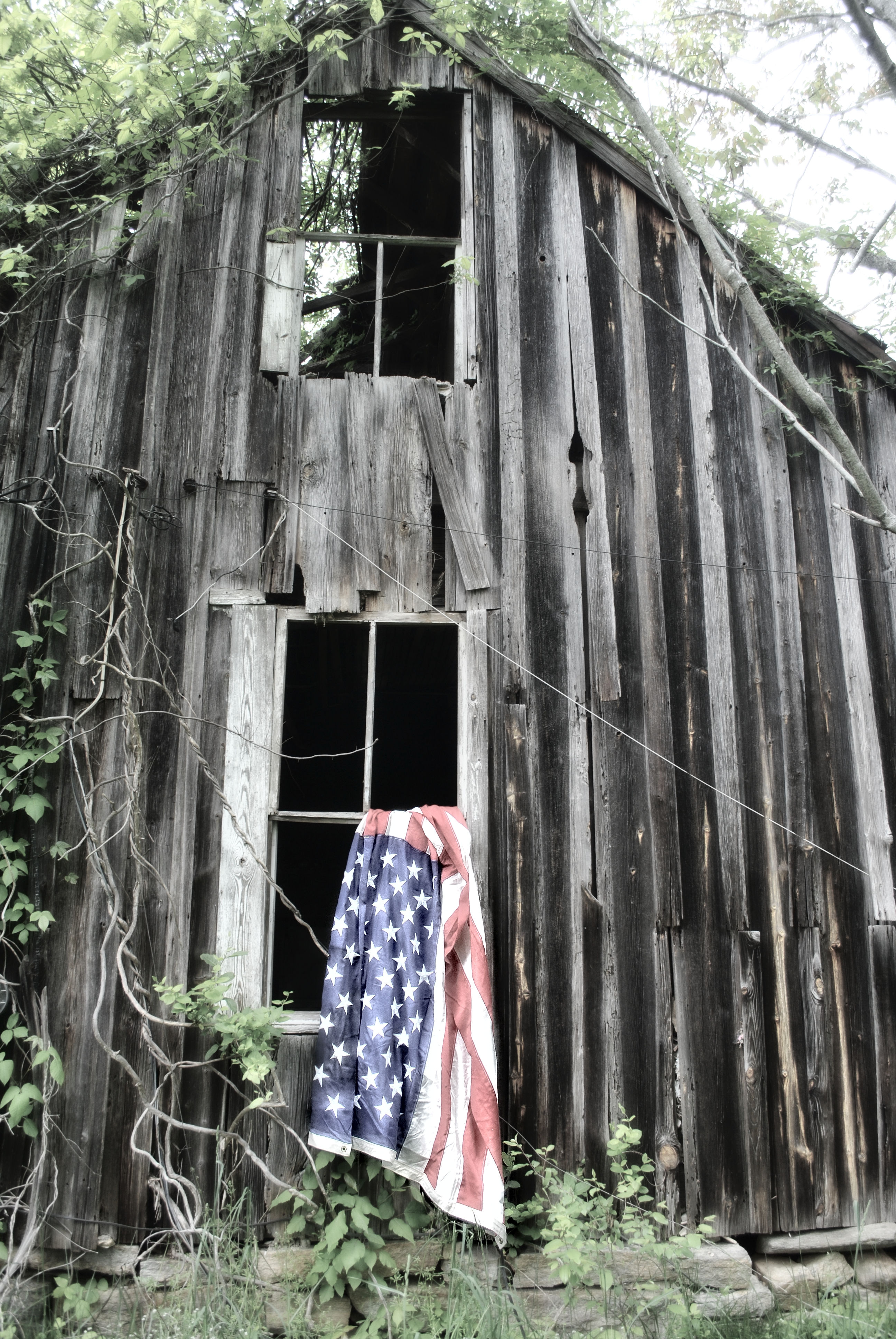 Photography, Abandoned Barn, Old Barn, Patriotic Barn - Old Virginia
