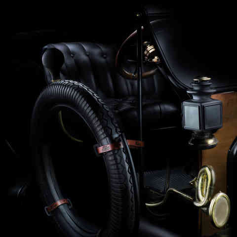 Ford Model T side view.jpg