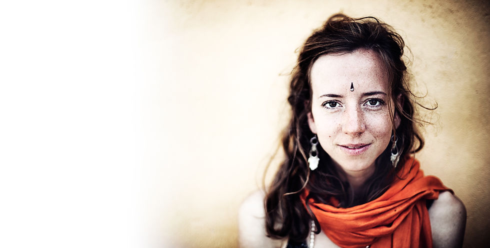 Mulher Buddhi.jpg