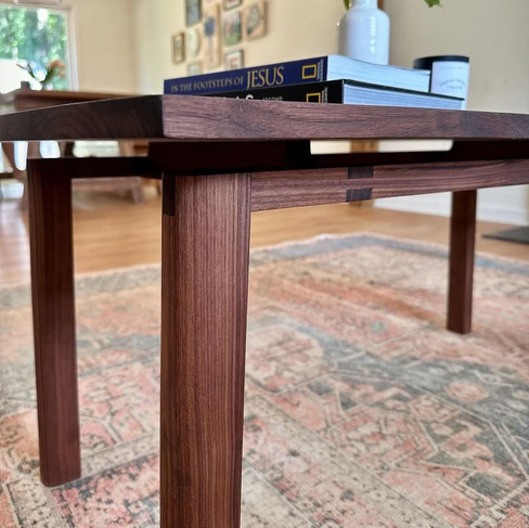 You will learn this detailed joinery technique in our coffee table woodwork plan.