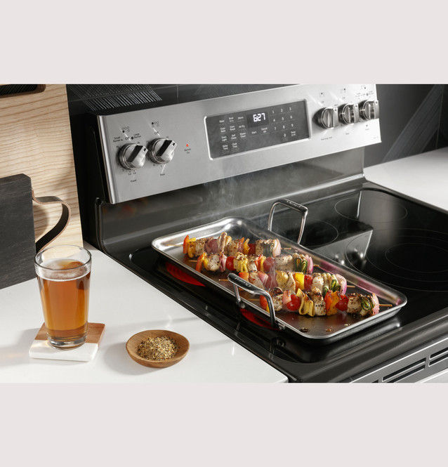 Thumbnail: GE Profile™ 30" Smart Free-Standing Electric Double Oven Convection Range