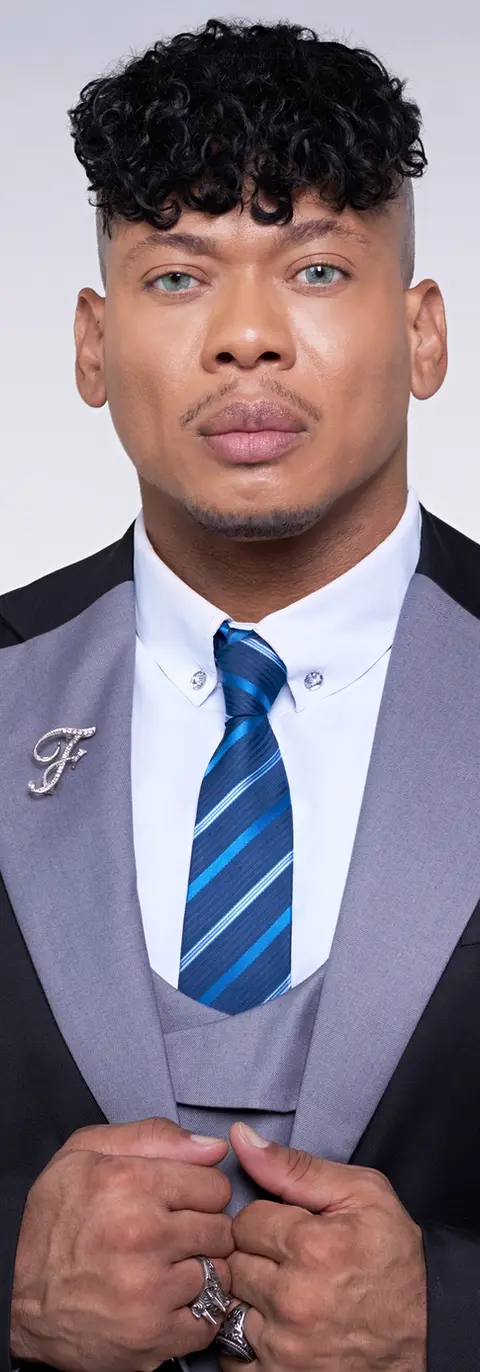 Portrait and Profile photo studio in Bangkok