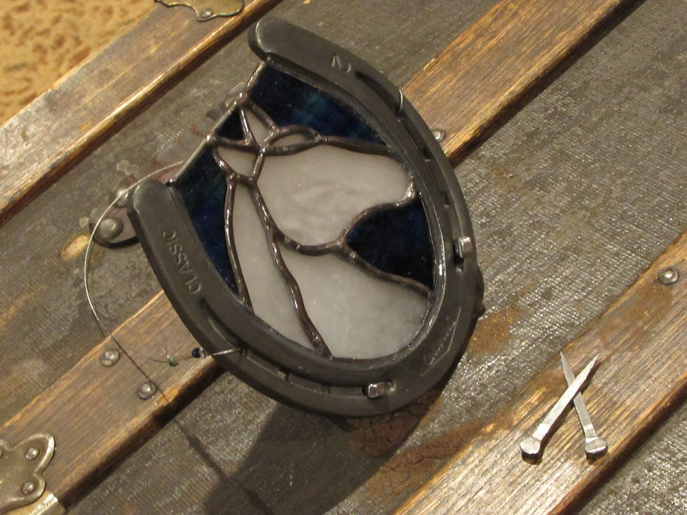 Thumbnail: Stained Glass Horseshoe