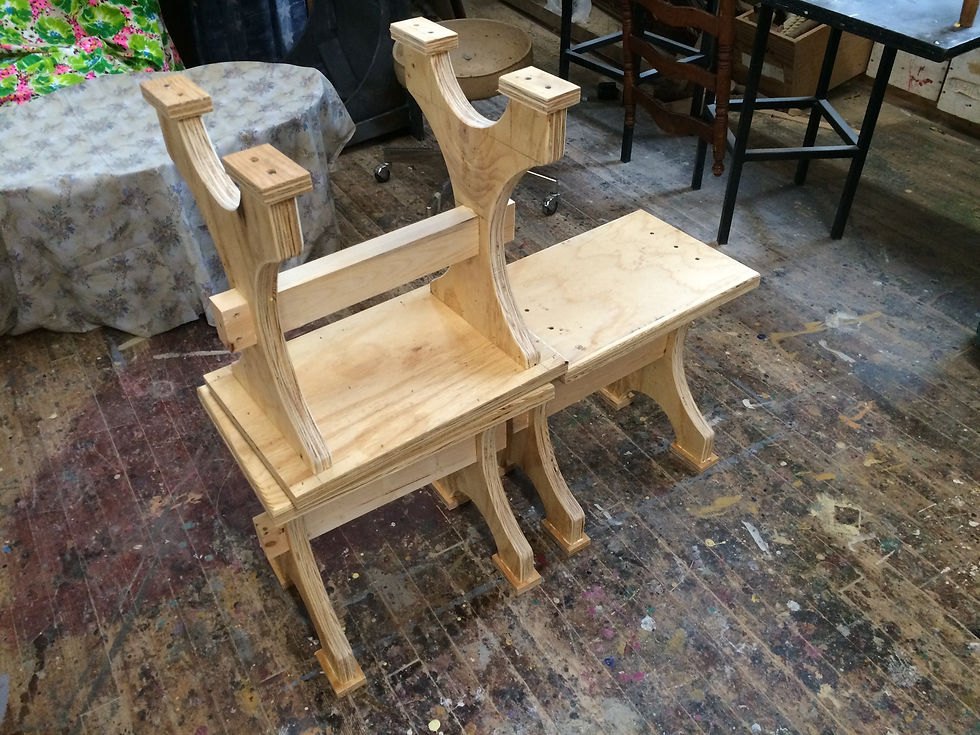 Stools (Three Musketeers)