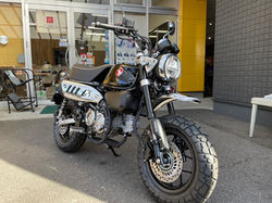 MONKEY125　シーンシルバーメタリック