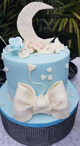 Baby shower cake