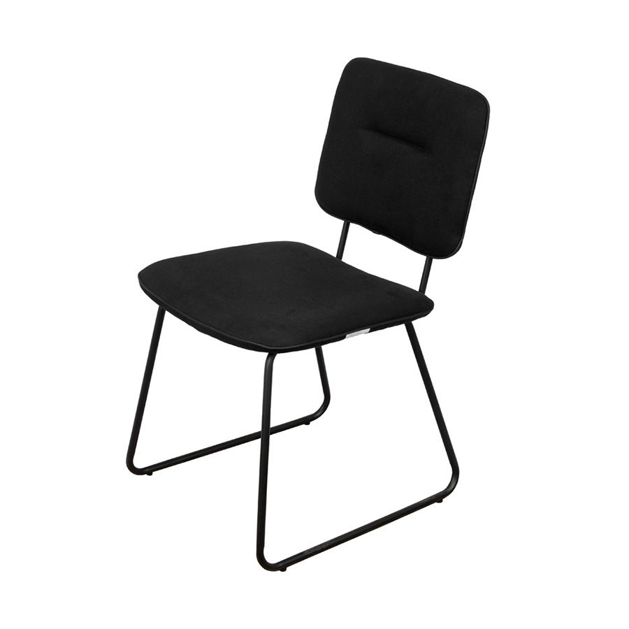 CADEIRA BATUR ESPUMA REVESTIDA EM LINHO PRETA R BASE EM AÇO PINTADO