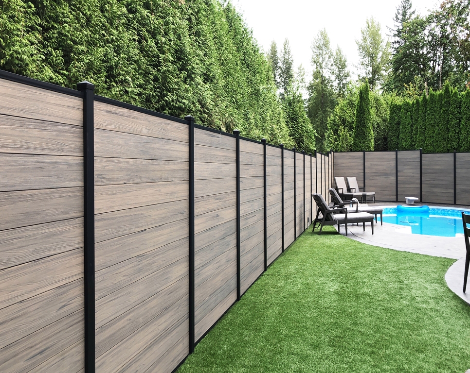 Composite fencing, Fencing installation