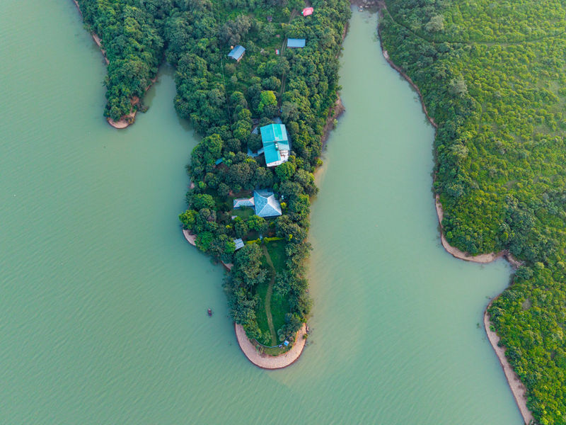 Land's End, Kangra surroundings