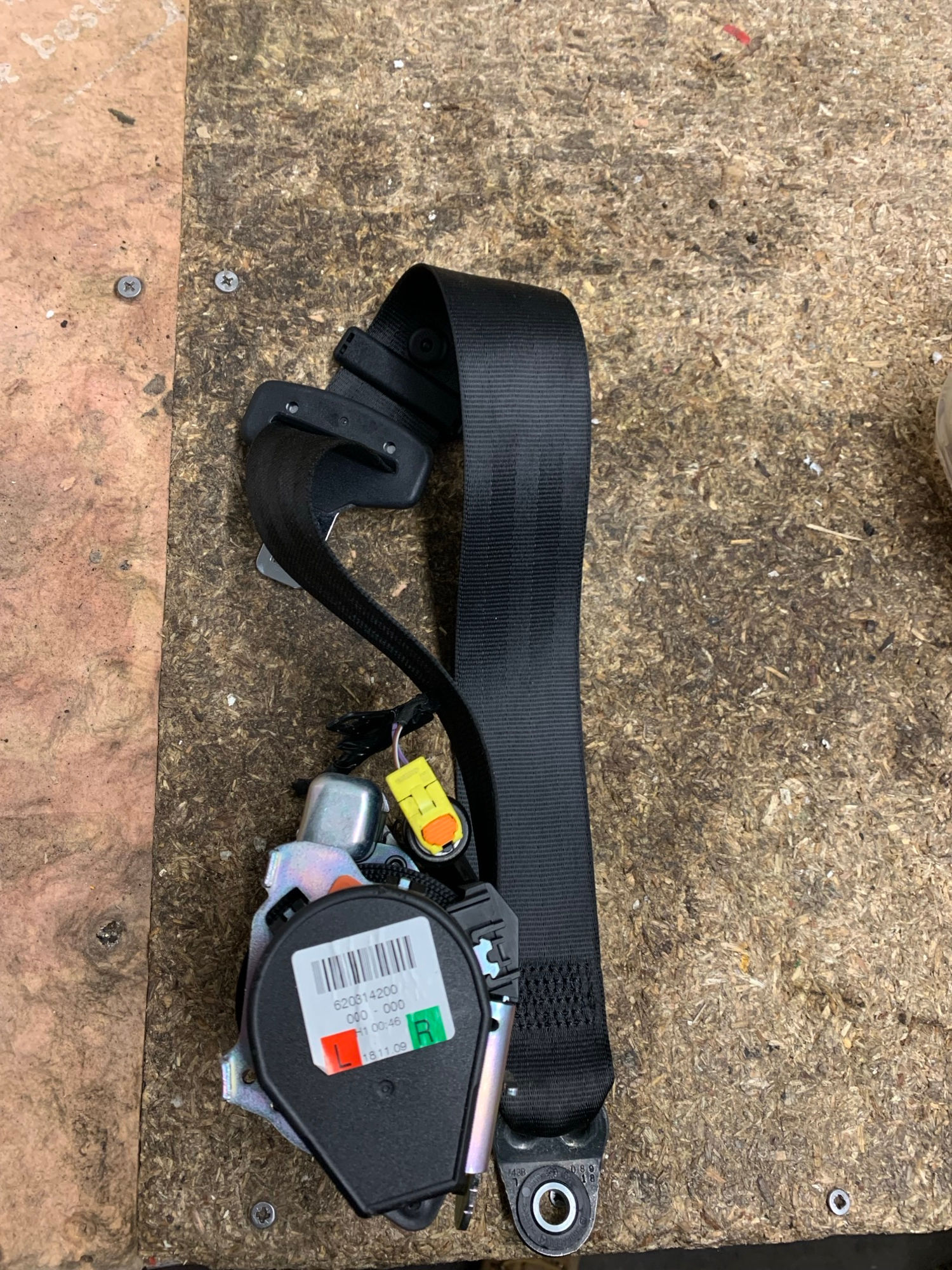 LAND ROVER RANGE ROVER SPORT (L494) NSR + OSR OUTER SEATBELT (BLACK) LR112216