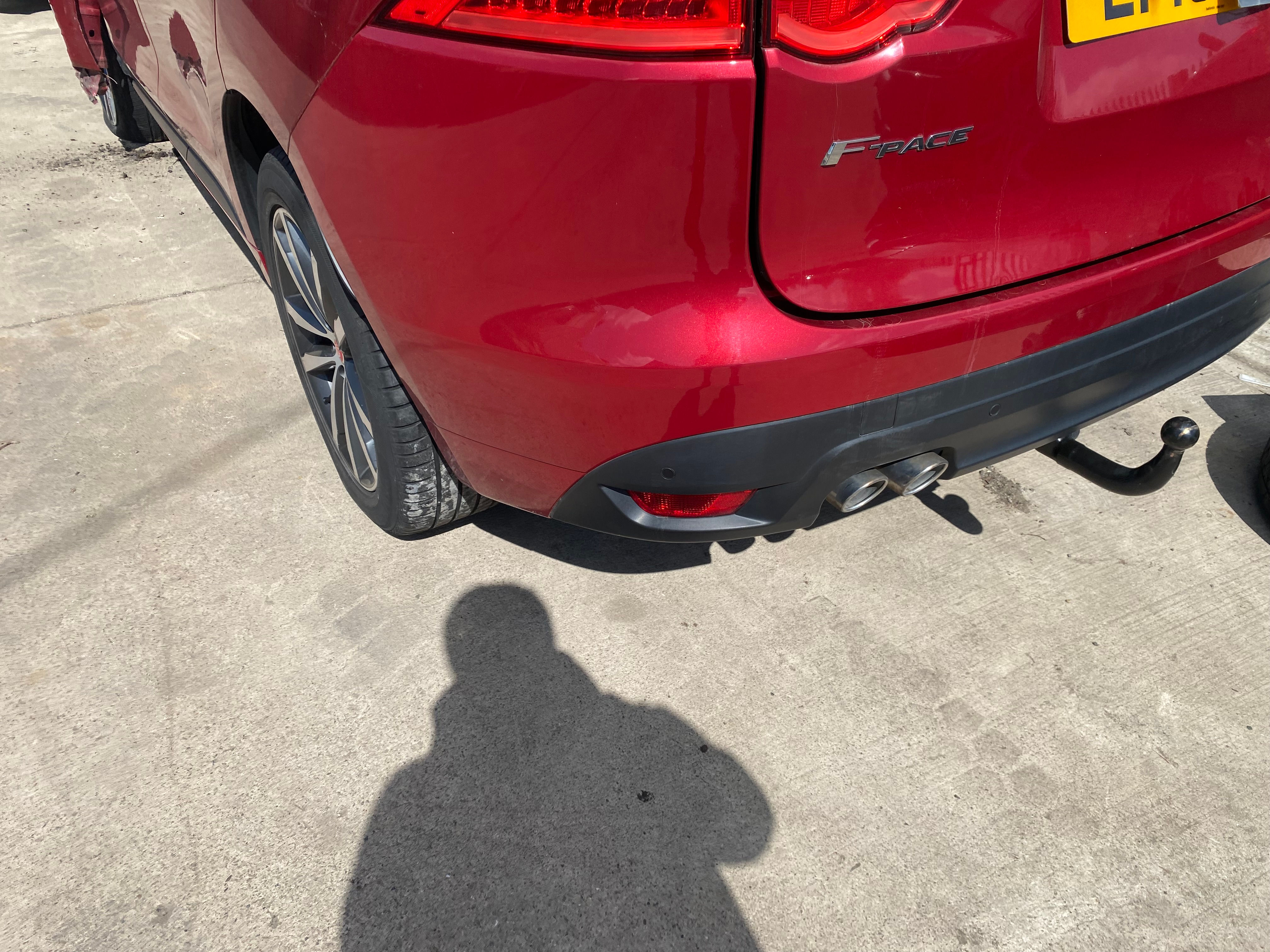 JAGUAR F-PACE 2018 REAR BUMPER ASSEMBLY ONE SIDE EXIT T4A7380LML (CAH)