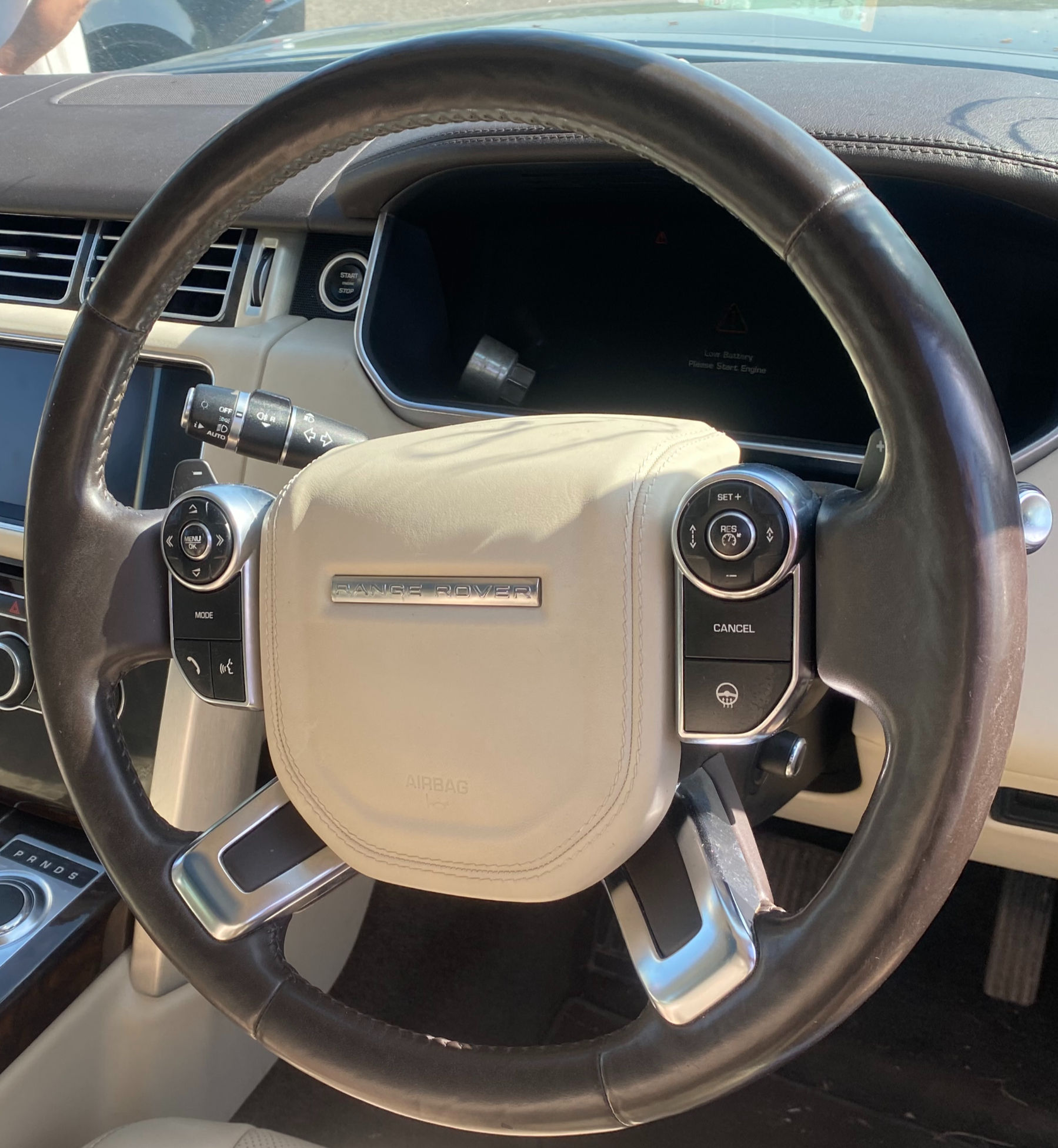 RANGE ROVER VOGUE (L405) STEERING WHEEL (HEATED) IVORY/ESPRESSO  LR035877 AAM