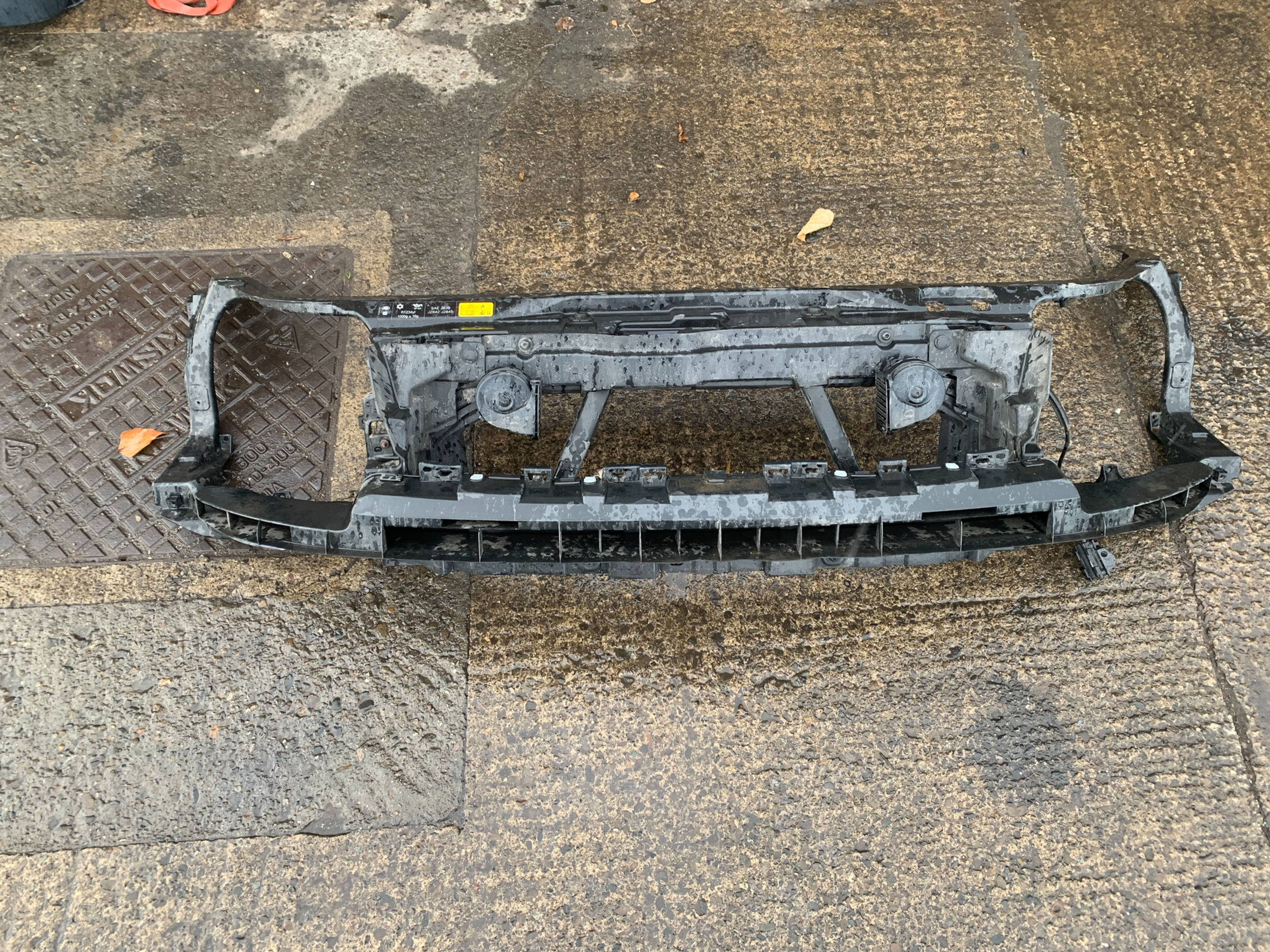 LANDROVER DISCOVERY 5 SLAM PANEL *19