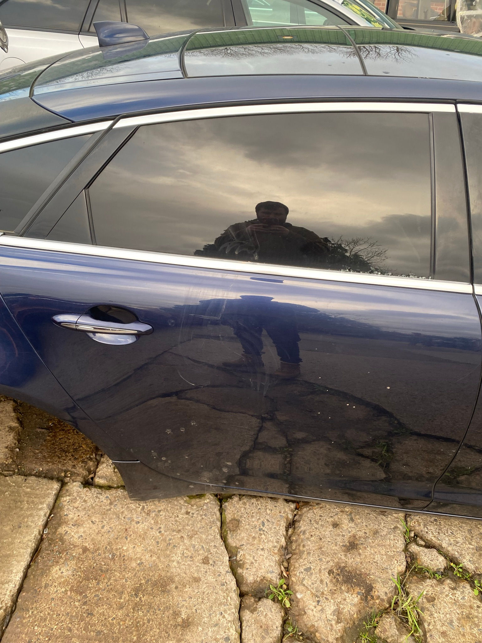 JAGUAR XJ X351 OSR DOOR ASSEMBLY (SOFT CLOSE) (LWB) C2D24174(DARK SAPPHIRE JBM)