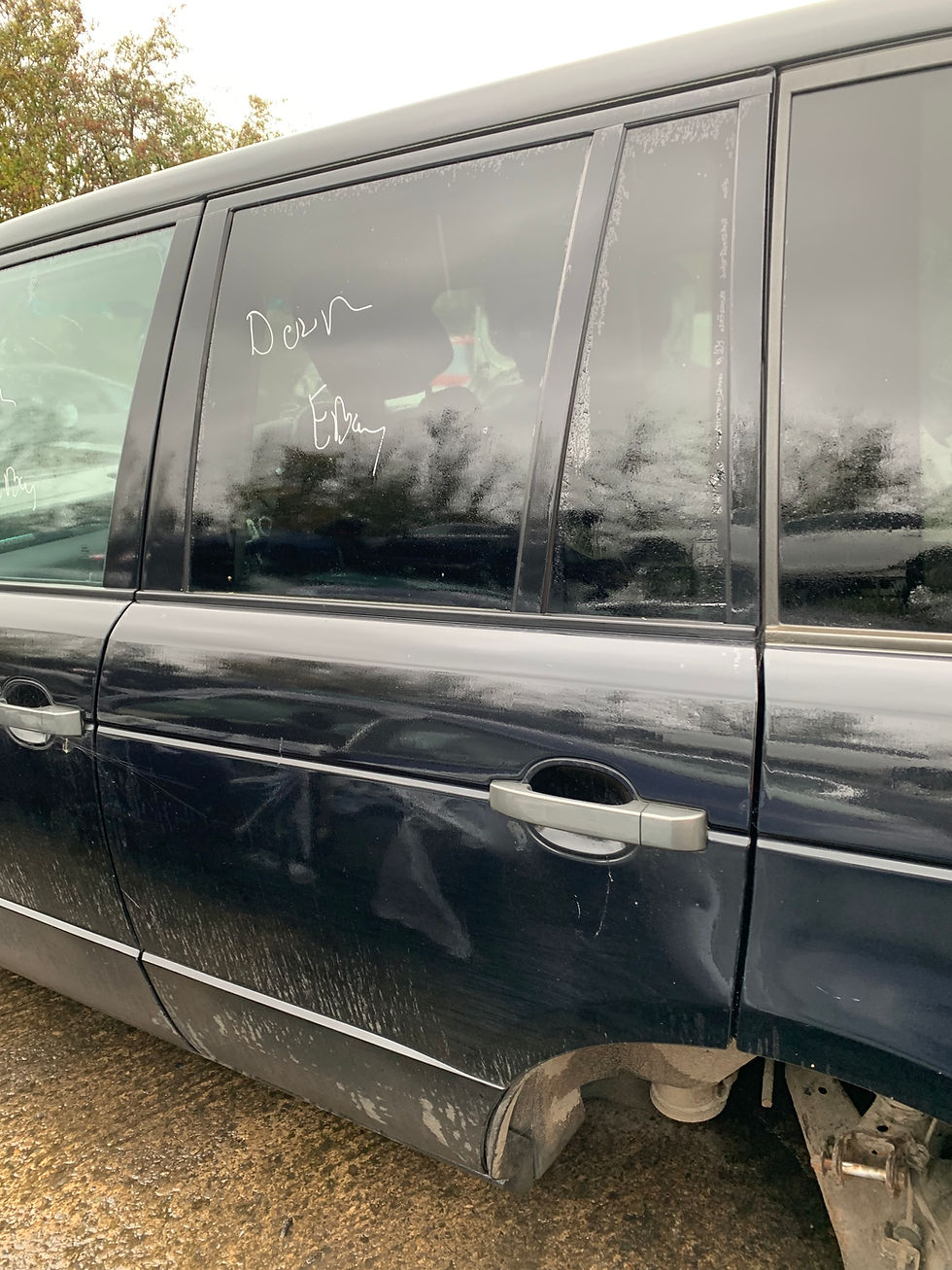 RANGE ROVER (L322) NSR DOOR (SANTORINI BLACK PAB) LR018599