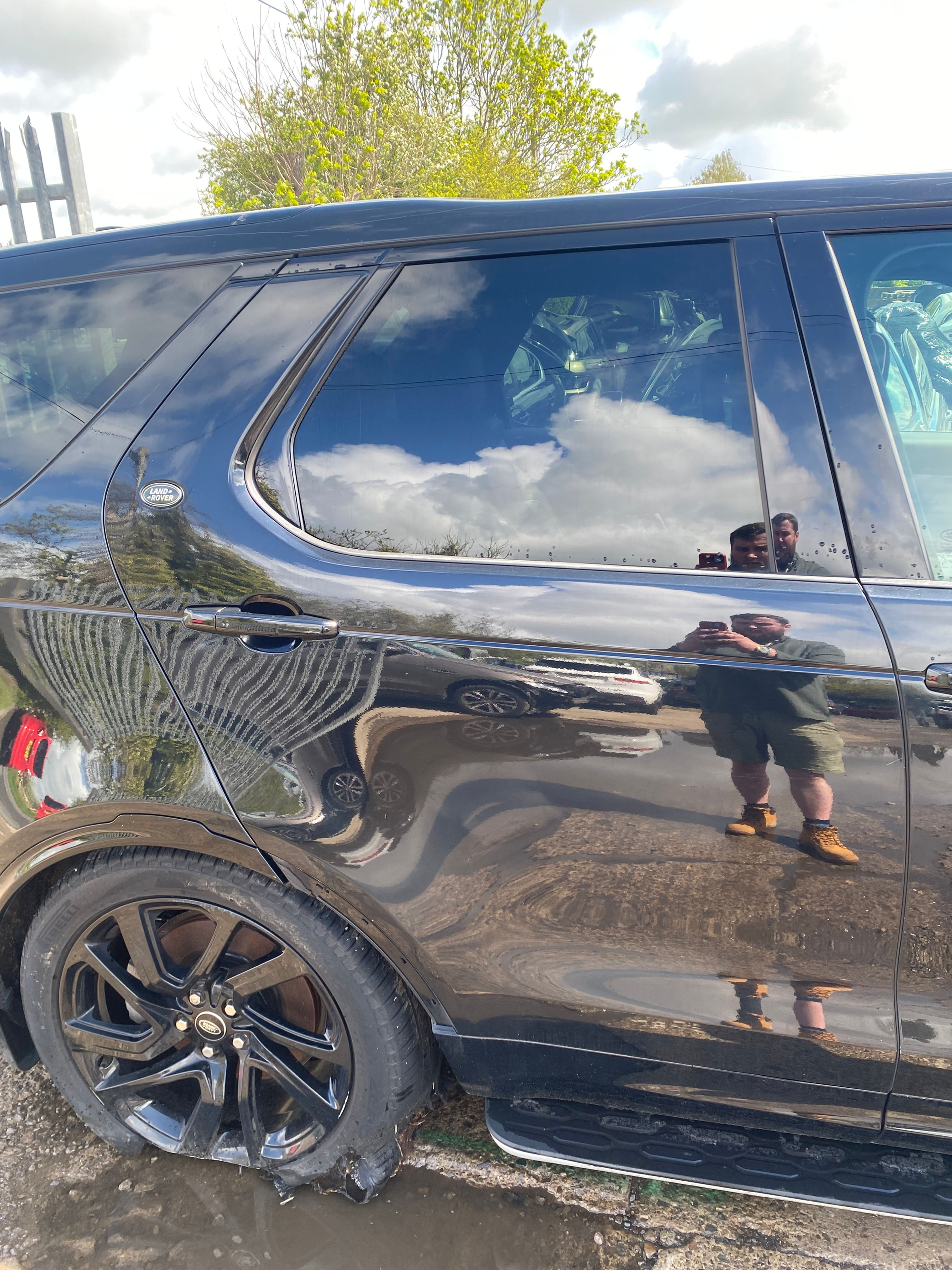 LAND ROVER DISCOVERY 5 OSR DOOR LR080197 (SANTORINI BLACK PAB)