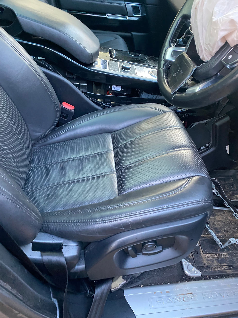 Miniaturbild: RANGE ROVER VOGUE (L405) SEATS & DOOR CARDS (2016)