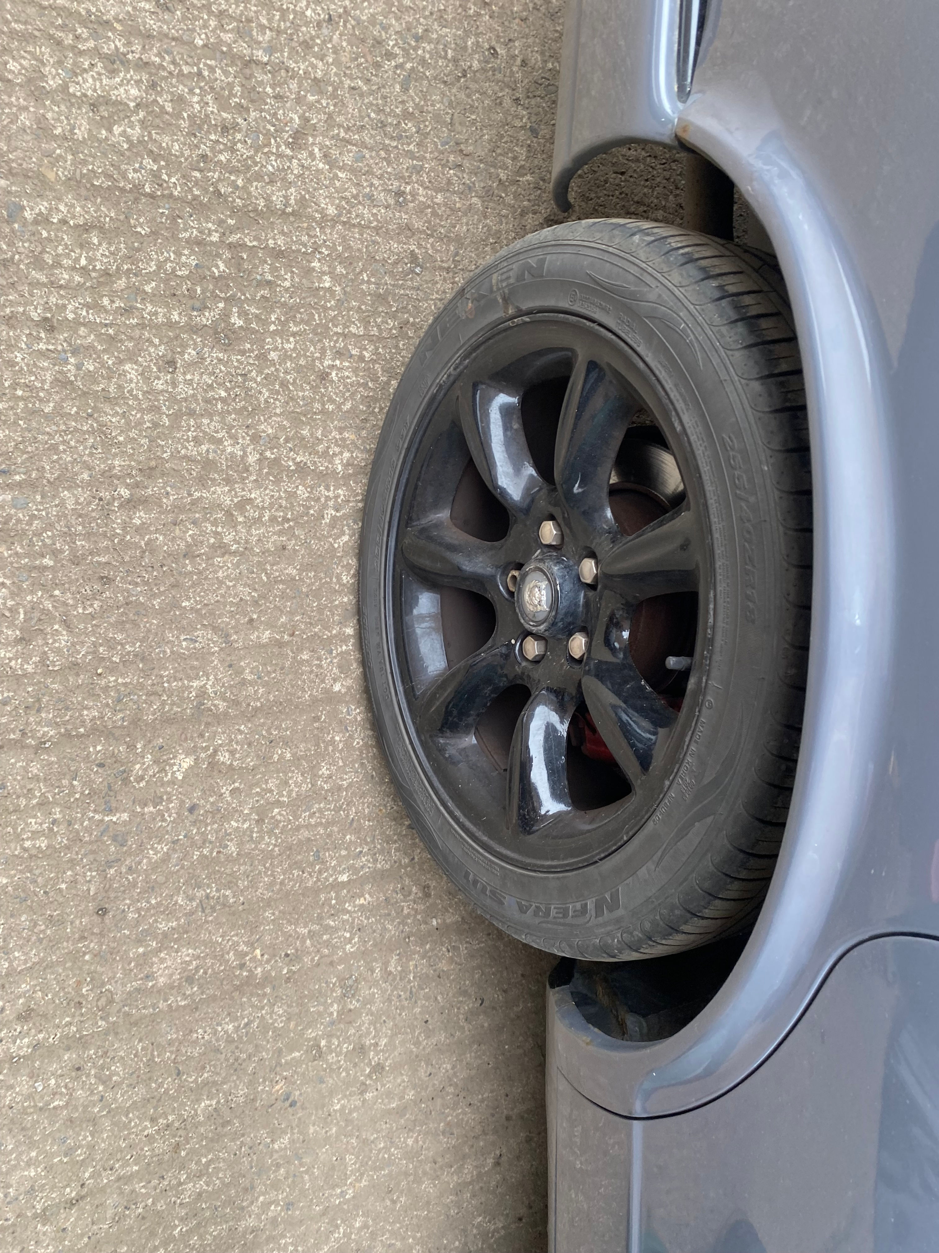 JAGUAR XJR/XJ8 (X308) SET OF 18INCH "ASTEROID" WHEELS WITH TYRES (USED)