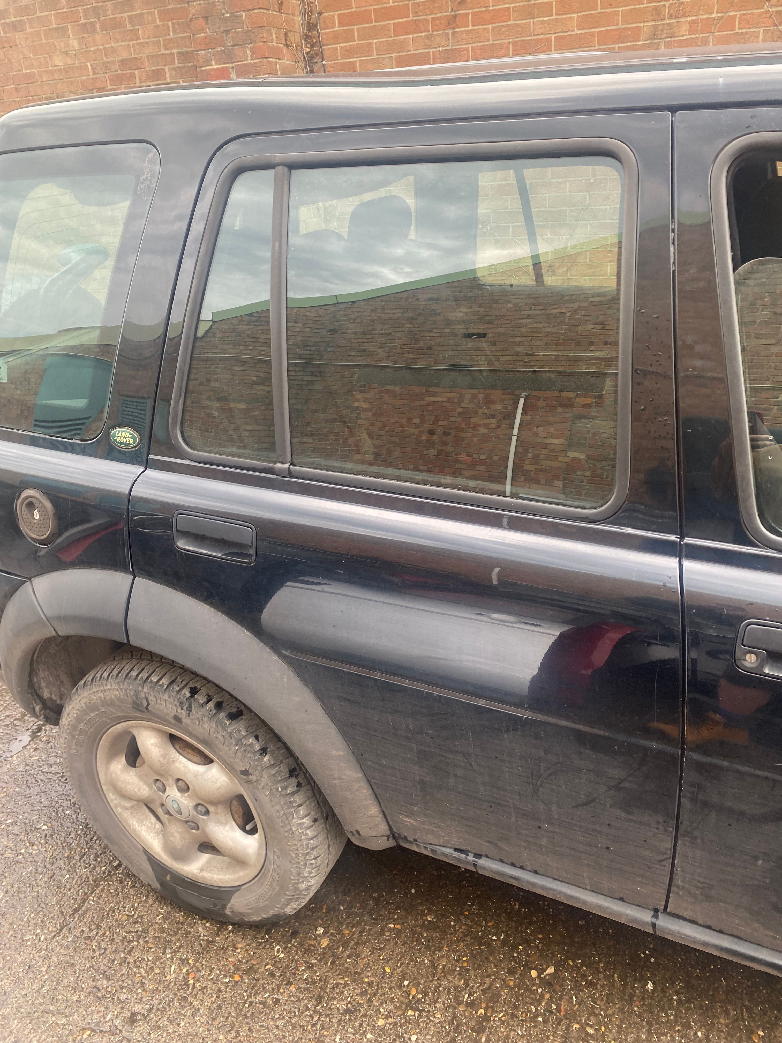 LANDROVER FREELANDER (L314) OSR DOOR ASSEMBLY BFA490160(JAVA BLACK 1VA)