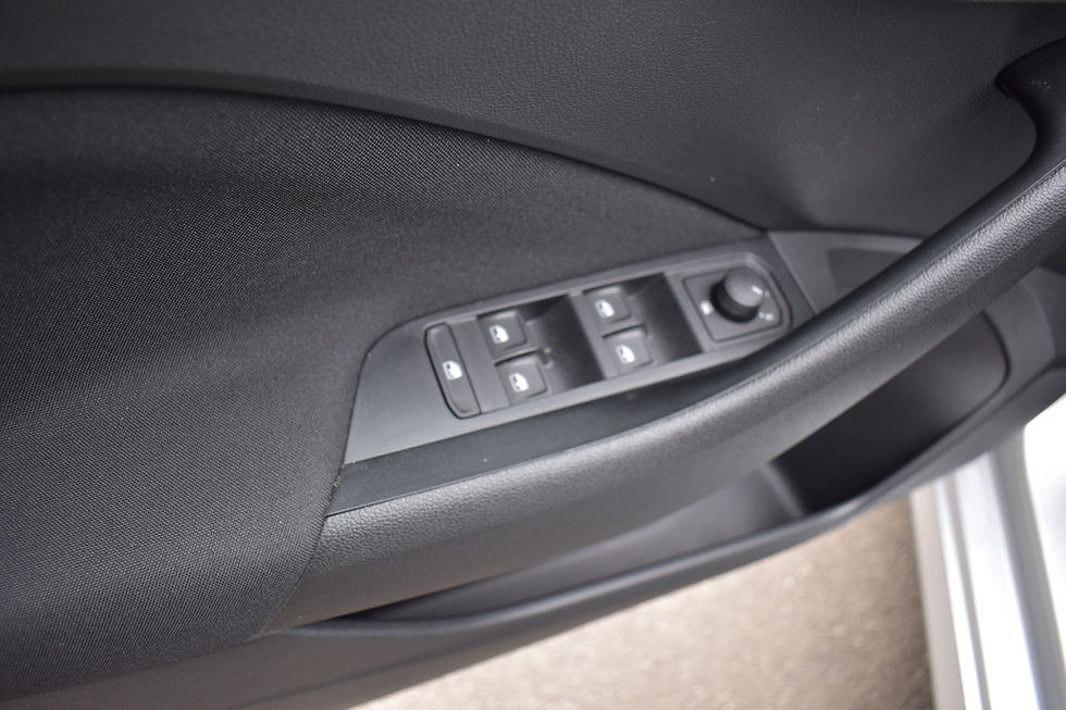 Thumbnail: Skoda Kamiq  Selection Black Pack 1.0  TSI 115 PK DSG Automaat + Camera