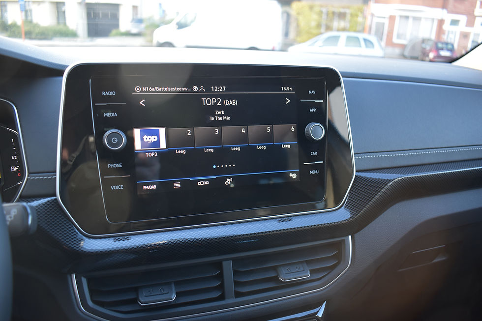 Thumbnail: VW T-Cross R- LINE 1.0 TSI 115 PK DSG Automaat Navigatie ...